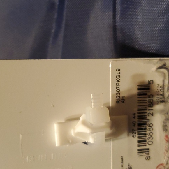 Ring - Picture 3 of 4